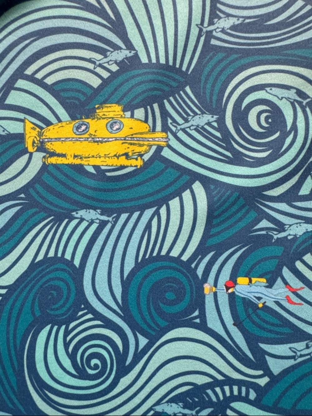 William Murray polo featuring a "The Rough Life" wave pattern. Men’s size XL - Picture 10 of 11